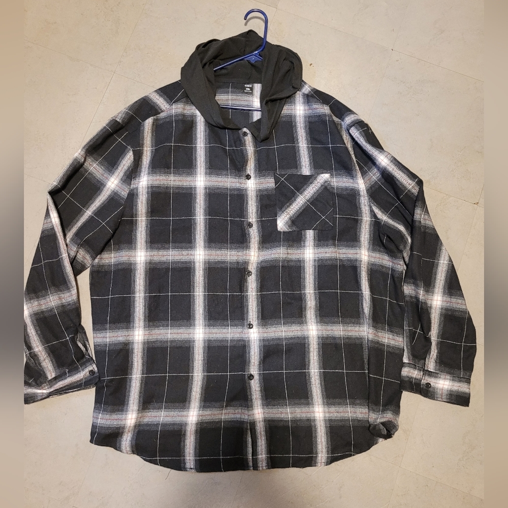 SHEIN Men Plaid Print Hooded Shirt